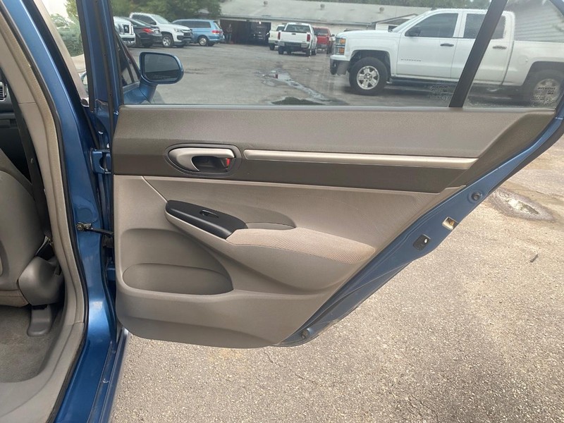 Honda Civic Sedan Vehicle Full-screen Gallery Image 21
