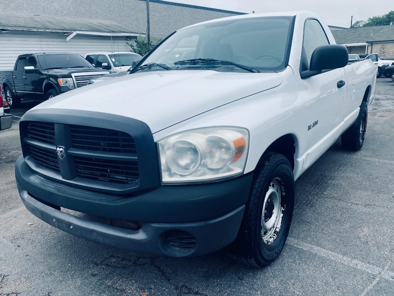 Dodge Ram 1500 Vehicle Full-screen Gallery Image 02
