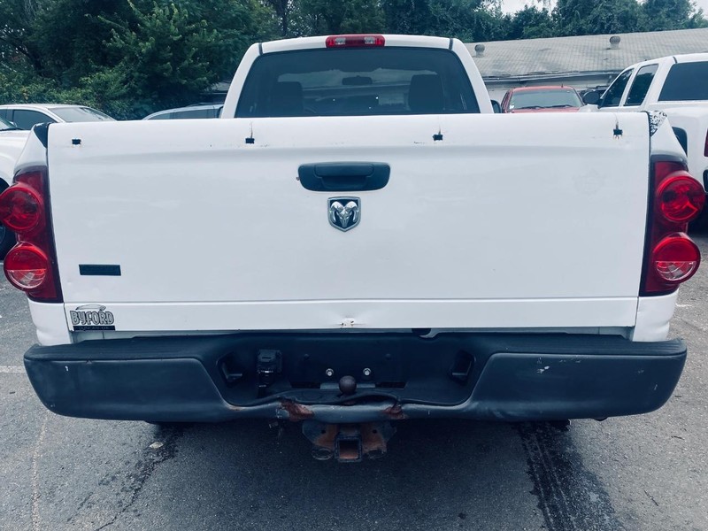 Dodge Ram 1500 Vehicle Full-screen Gallery Image 08