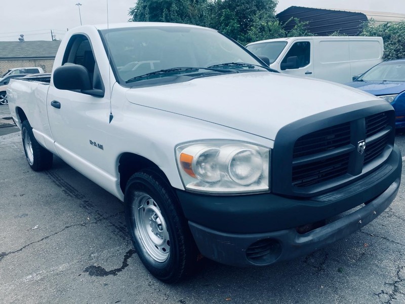 Dodge Ram 1500 Vehicle Full-screen Gallery Image 12