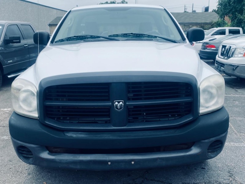 Dodge Ram 1500 Vehicle Full-screen Gallery Image 13
