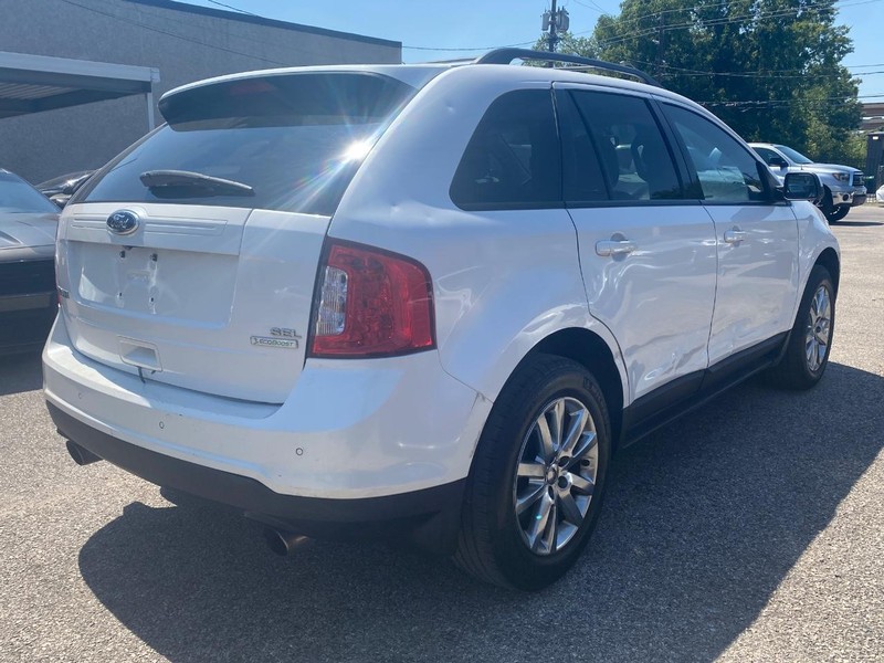 Ford Edge Vehicle Full-screen Gallery Image 06
