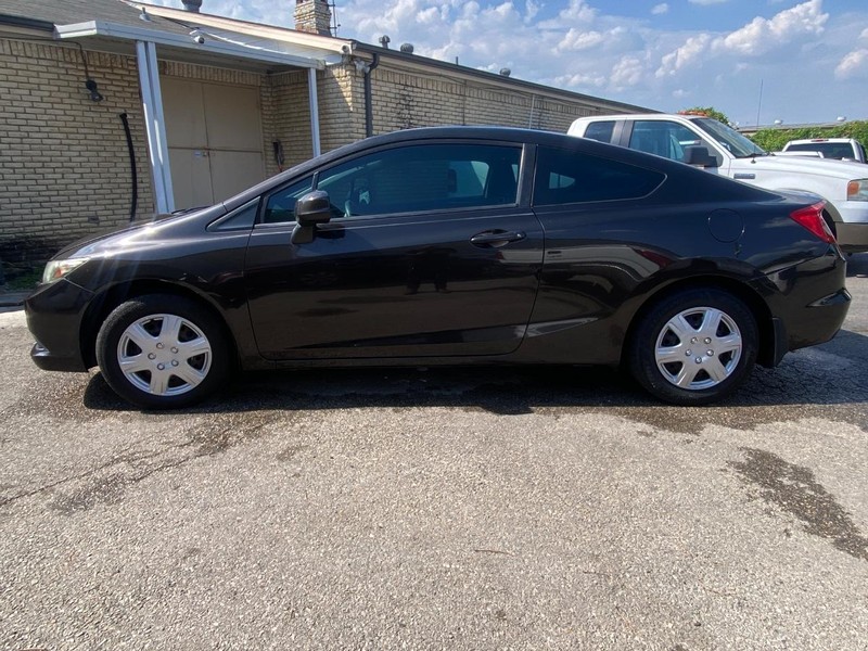 Honda Civic Coupe Vehicle Full-screen Gallery Image 02