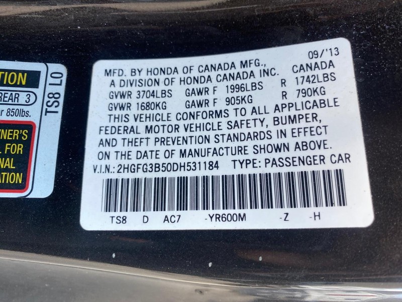 Honda Civic Coupe Vehicle Full-screen Gallery Image 21