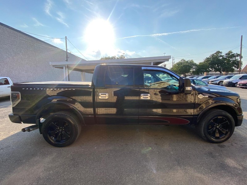 Ford F-150 Vehicle Full-screen Gallery Image 07
