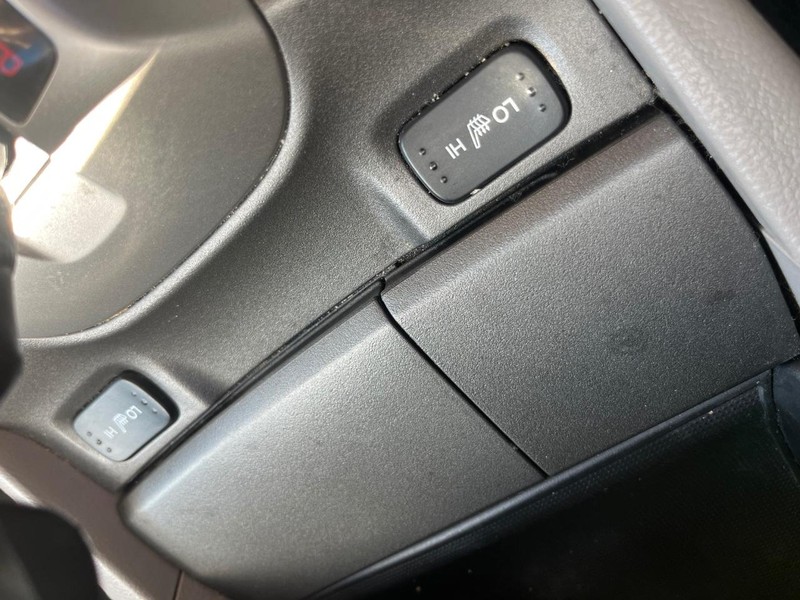 Honda Accord Sedan Vehicle Full-screen Gallery Image 30