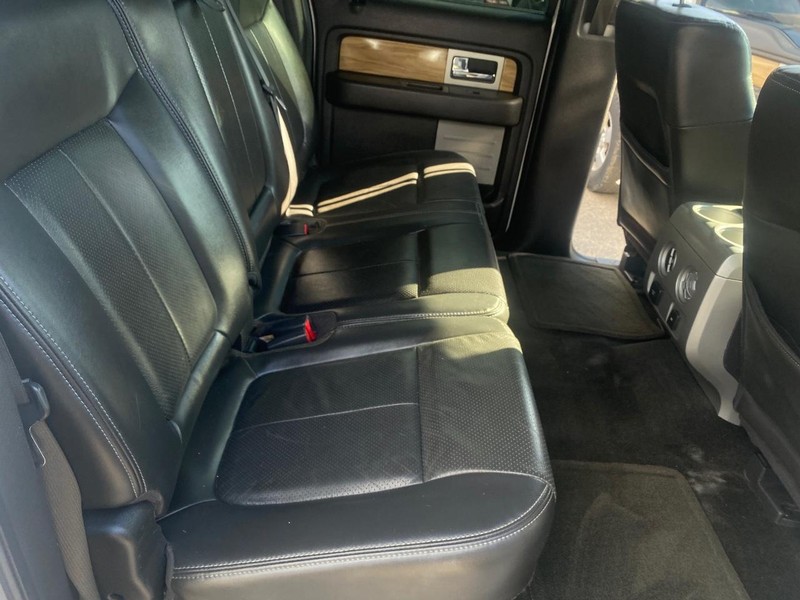 Ford F-150 Vehicle Full-screen Gallery Image 13