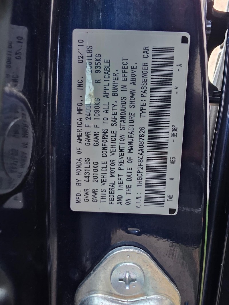 Honda Accord Sedan Vehicle Full-screen Gallery Image 24