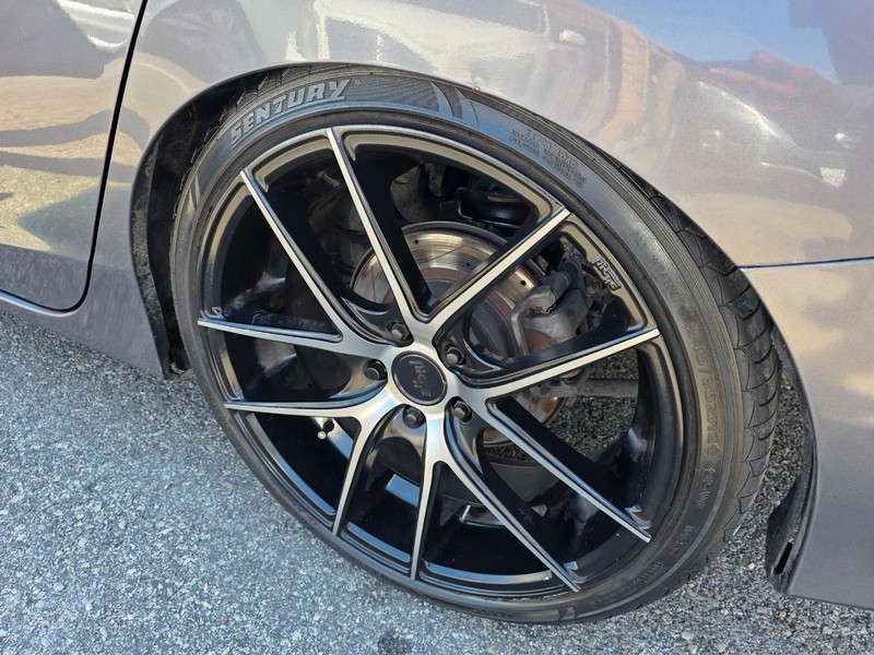Honda Accord Sedan Vehicle Full-screen Gallery Image 19