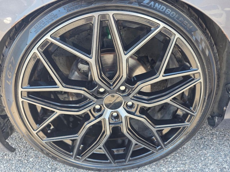 Honda Accord Sedan Vehicle Full-screen Gallery Image 24