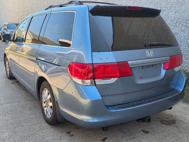Honda Odyssey Vehicle Full-screen Gallery Image 02
