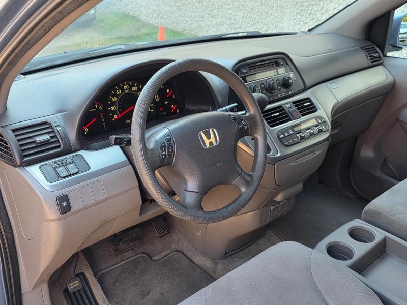 Honda Odyssey Vehicle Full-screen Gallery Image 07