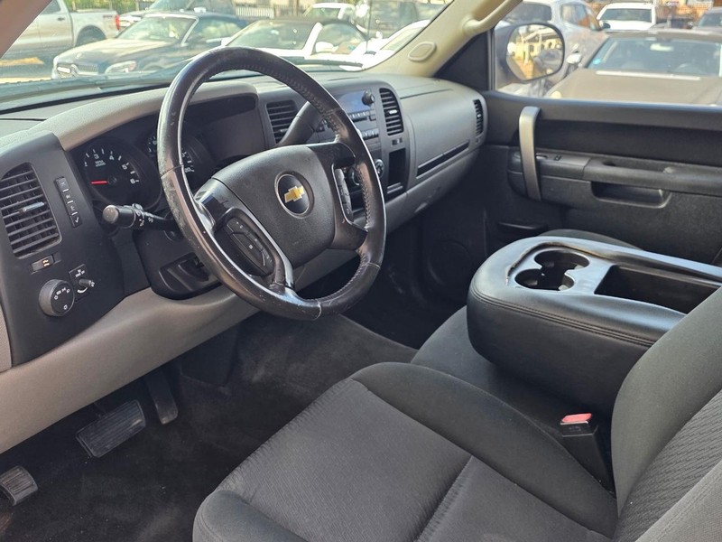 Chevrolet Silverado 1500 Vehicle Full-screen Gallery Image 07