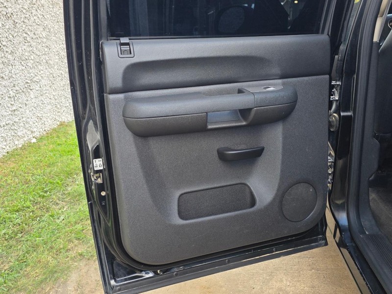 Chevrolet Silverado 1500 Vehicle Full-screen Gallery Image 08