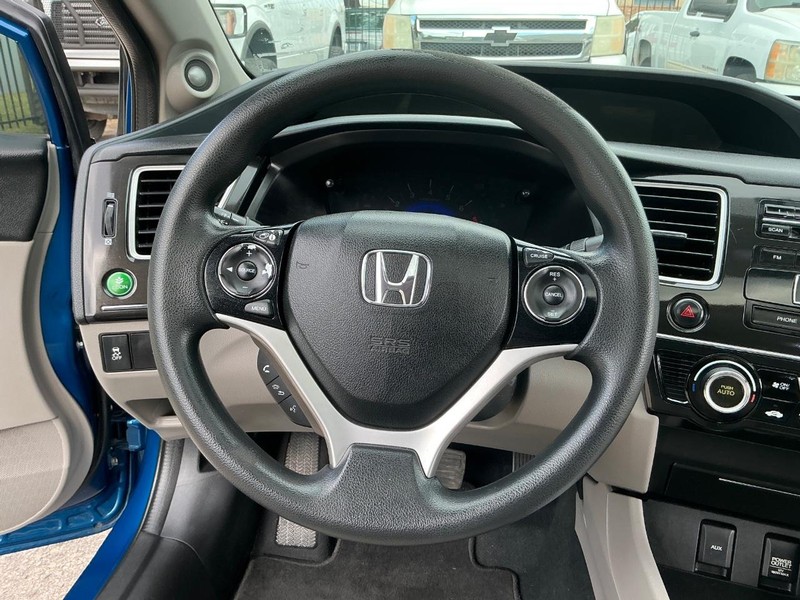 Honda Civic Coupe Vehicle Full-screen Gallery Image 14