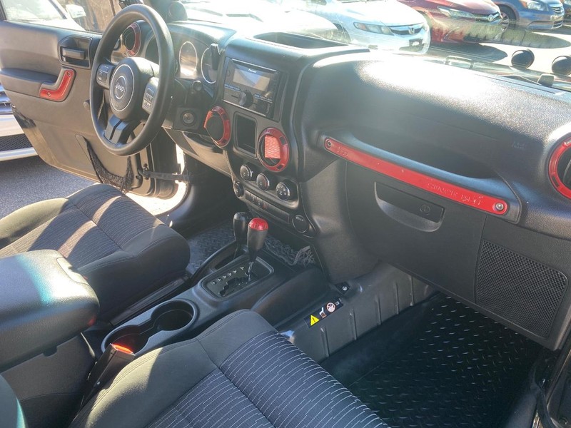 Jeep Wrangler Unlimited Vehicle Full-screen Gallery Image 27