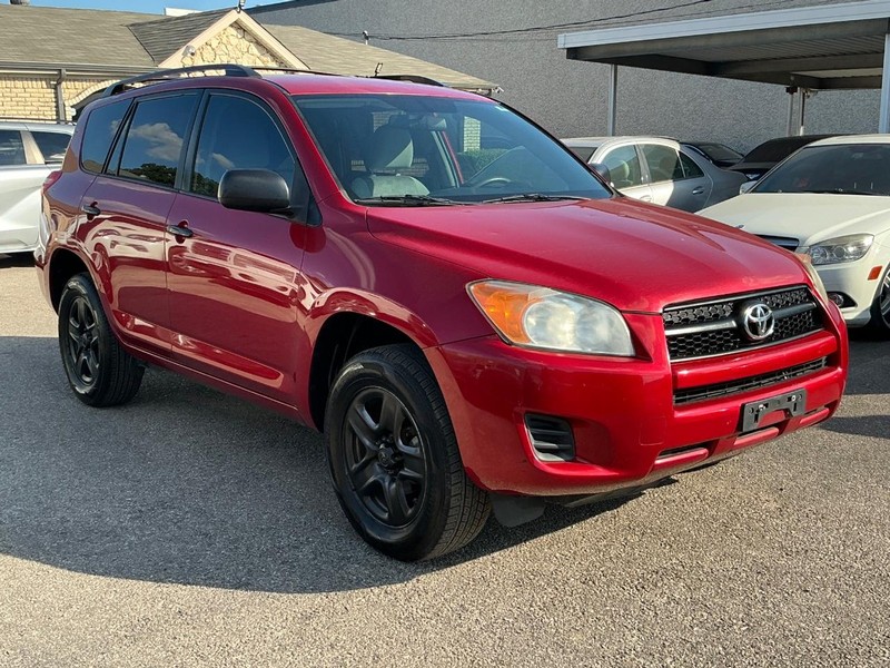 Toyota RAV4 Vehicle Full-screen Gallery Image 04
