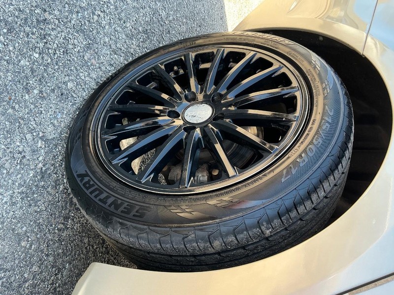 Volkswagen Jetta Sedan Vehicle Full-screen Gallery Image 21