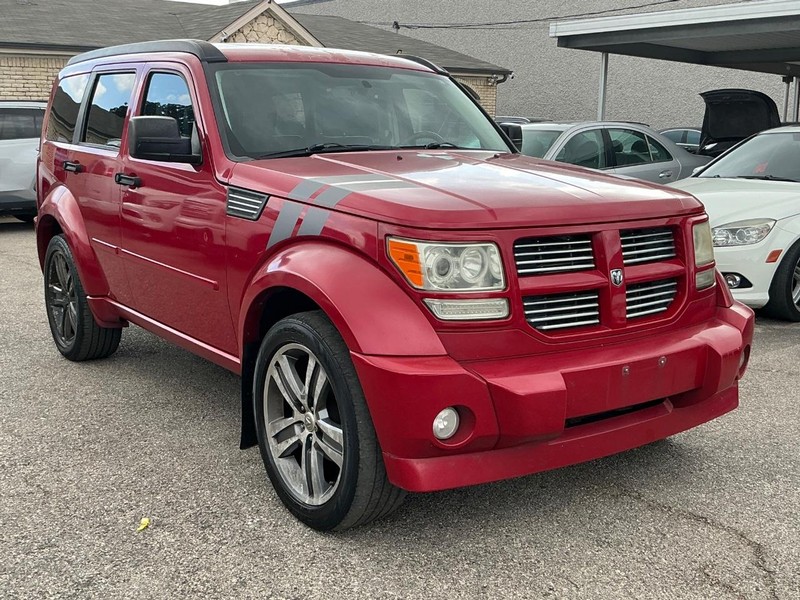 Dodge Nitro Vehicle Full-screen Gallery Image 04