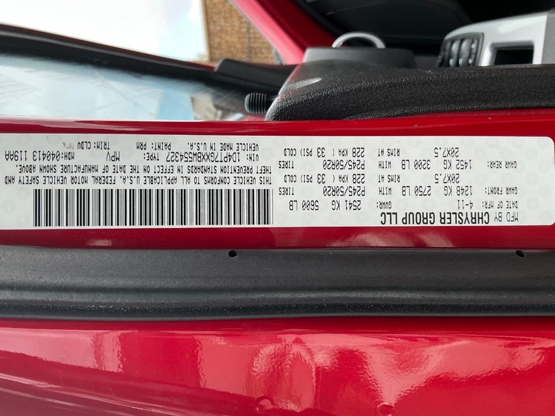 Dodge Nitro Vehicle Full-screen Gallery Image 19