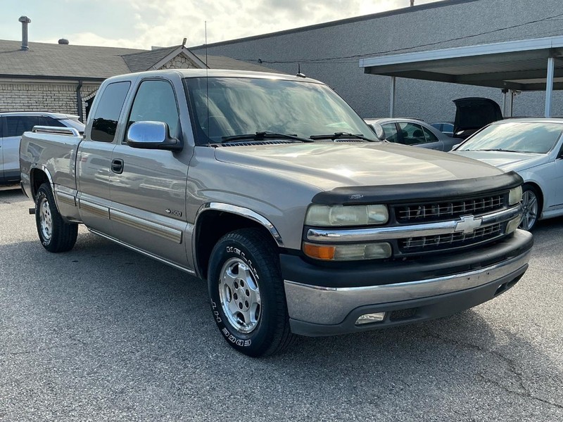 Chevrolet Silverado 1500 Vehicle Full-screen Gallery Image 04
