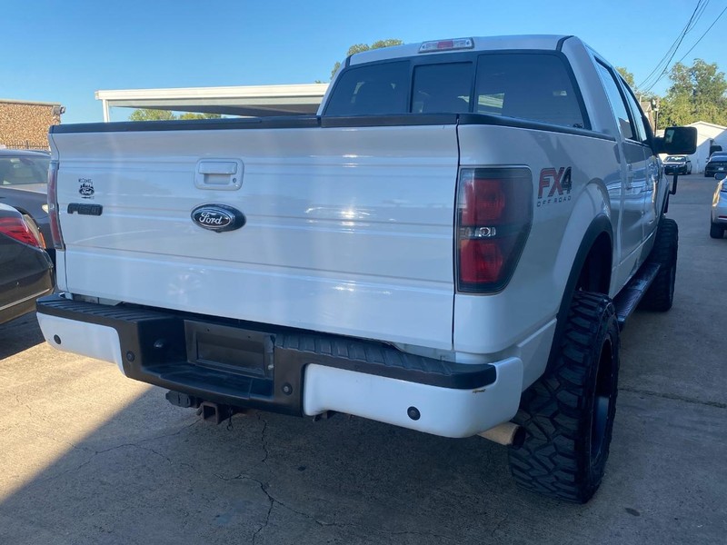 Ford F-150 Vehicle Full-screen Gallery Image 03