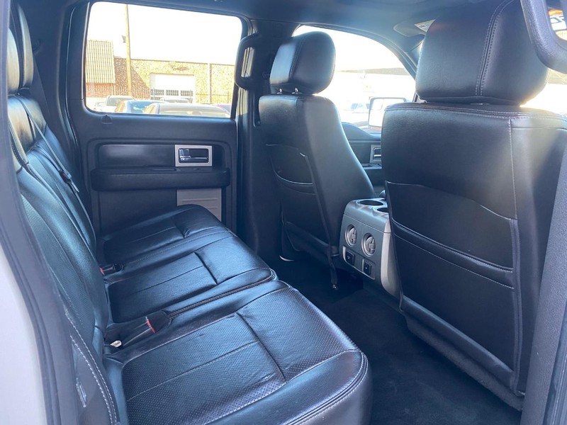 Ford F-150 Vehicle Full-screen Gallery Image 14