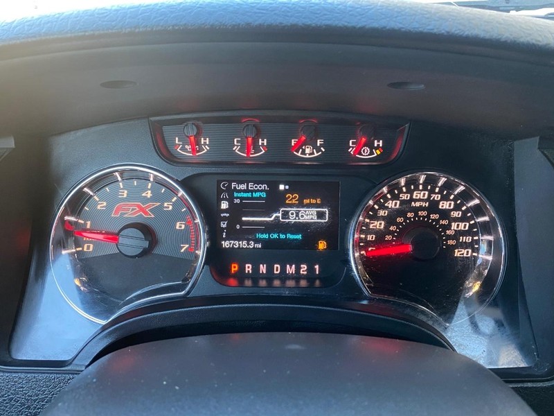 Ford F-150 Vehicle Full-screen Gallery Image 24