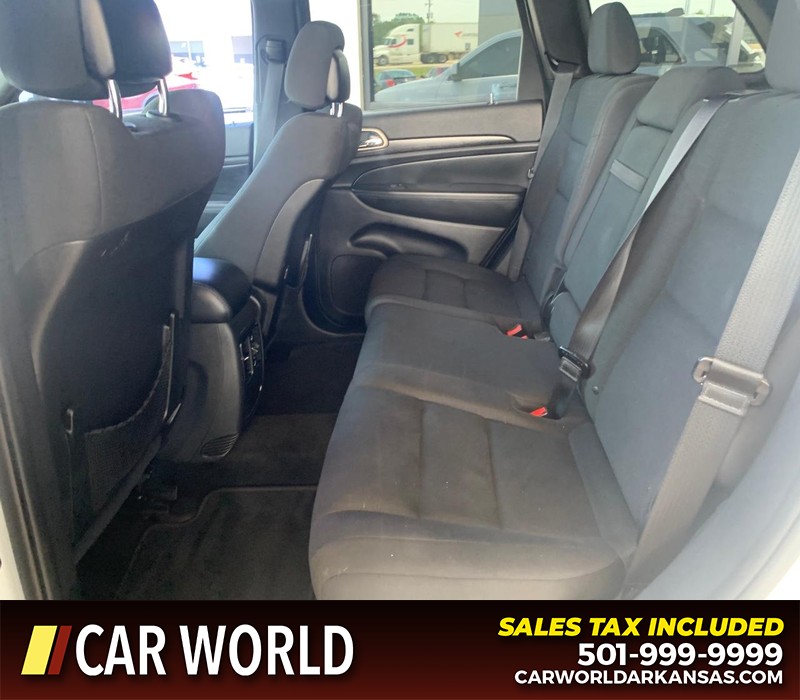 Jeep Grand Cherokee Vehicle Full-screen Gallery Image 7