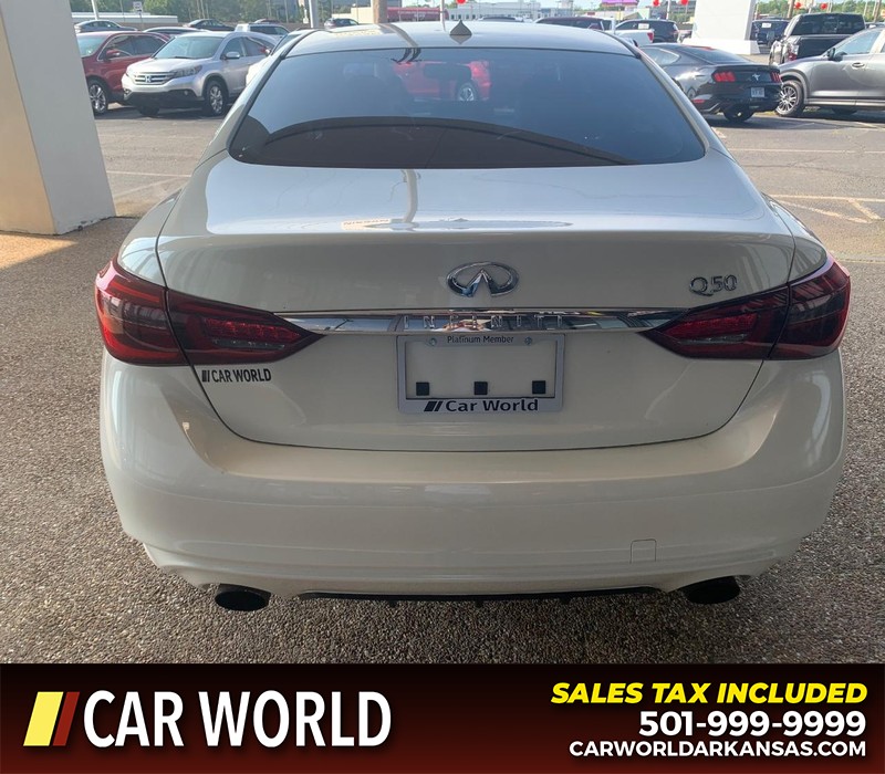 INFINITI Q50 Vehicle Full-screen Gallery Image 5