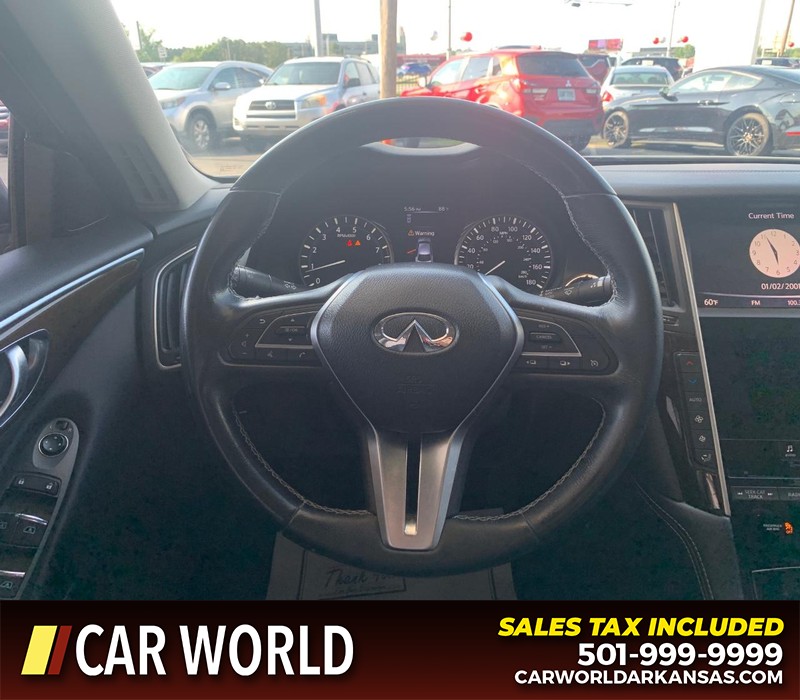 INFINITI Q50 Vehicle Full-screen Gallery Image 7