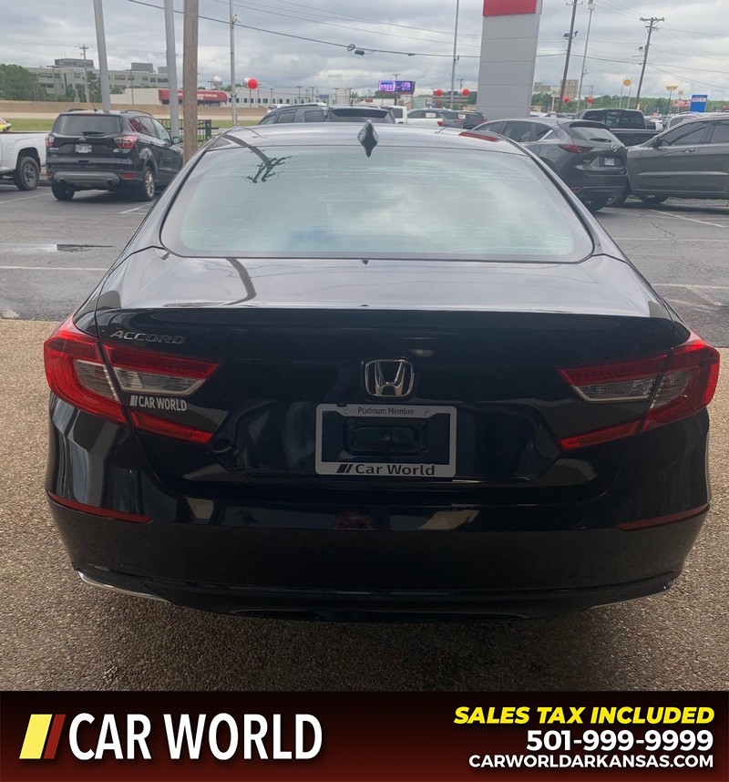 Honda Accord Sedan Vehicle Full-screen Gallery Image 5