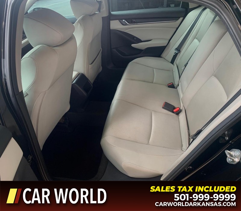 Honda Accord Sedan Vehicle Full-screen Gallery Image 9