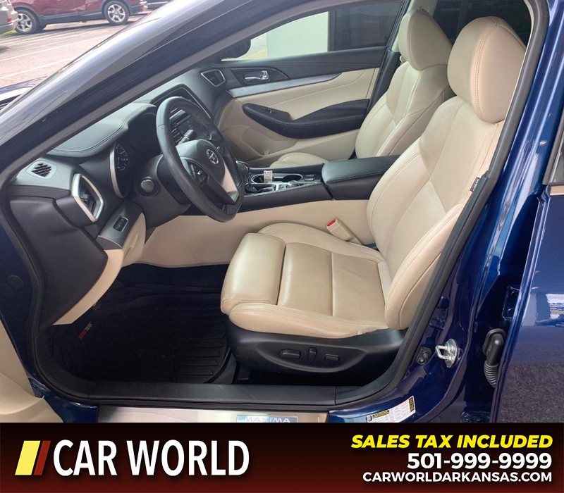 Nissan Maxima Vehicle Full-screen Gallery Image 7
