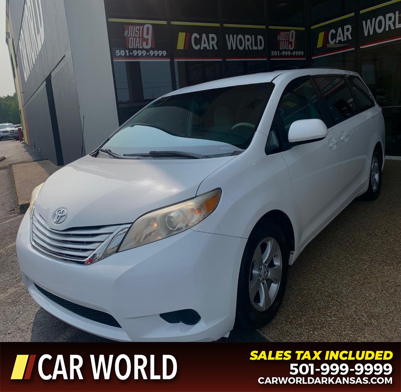 Toyota Sienna Vehicle Full-screen Gallery Image 4