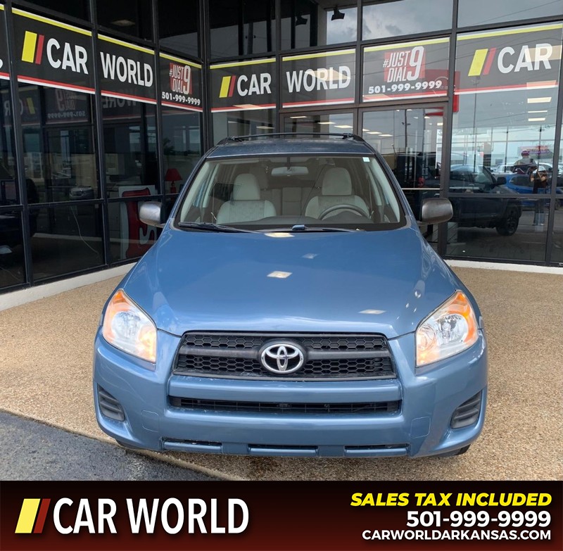 Toyota RAV4 Vehicle Full-screen Gallery Image 11