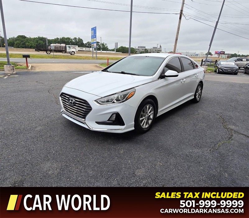 Hyundai Sonata Vehicle Full-screen Gallery Image 3