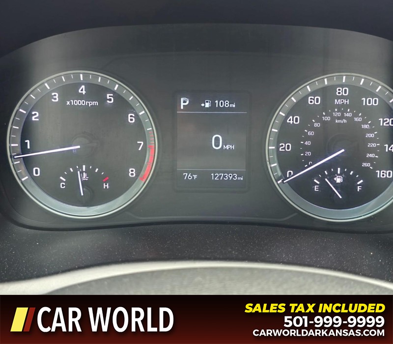 Hyundai Sonata Vehicle Full-screen Gallery Image 17