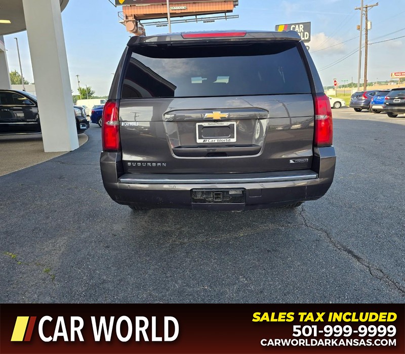 Chevrolet Suburban Vehicle Full-screen Gallery Image 5