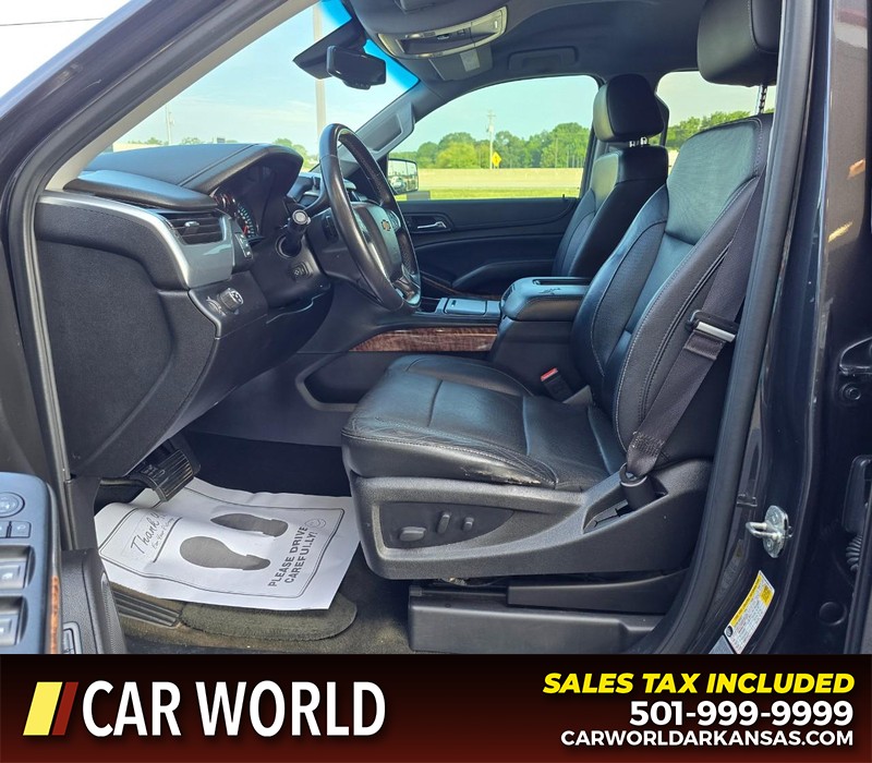 Chevrolet Suburban Vehicle Full-screen Gallery Image 8