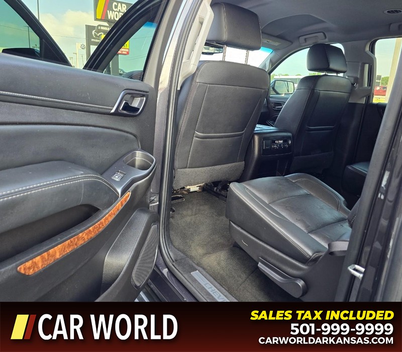 Chevrolet Suburban Vehicle Full-screen Gallery Image 9
