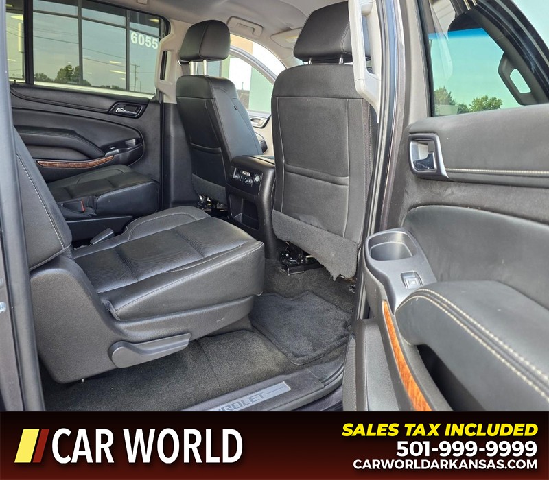 Chevrolet Suburban Vehicle Full-screen Gallery Image 13