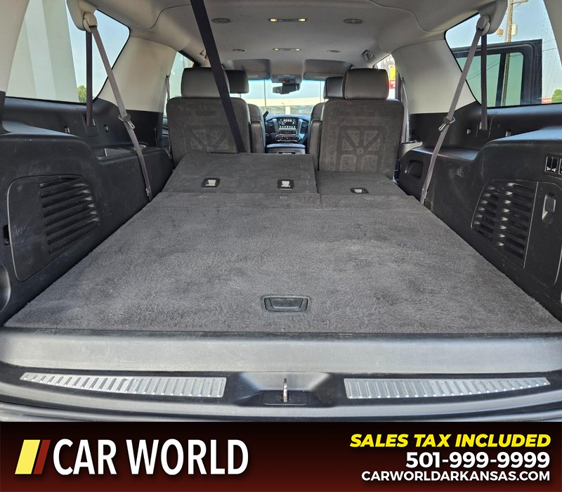 Chevrolet Suburban Vehicle Full-screen Gallery Image 16