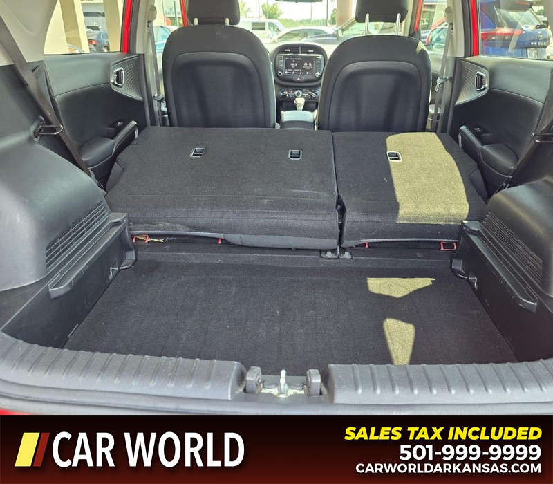 Kia Soul Vehicle Full-screen Gallery Image 14