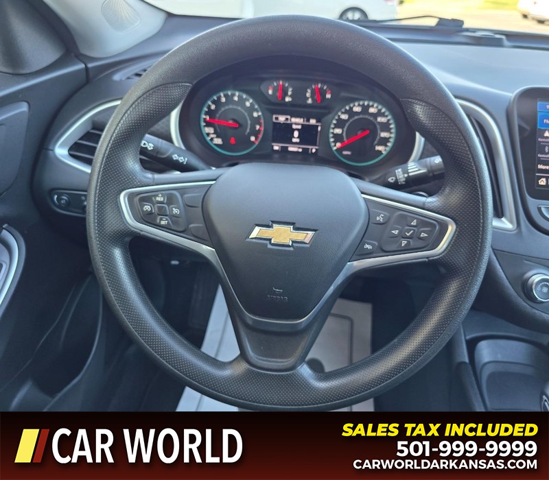 Chevrolet Malibu Vehicle Full-screen Gallery Image 15