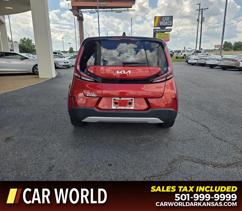 Kia Soul Vehicle Full-screen Gallery Image 5