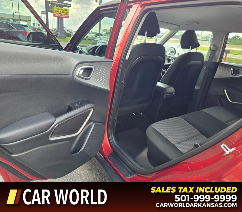 Kia Soul Vehicle Full-screen Gallery Image 9