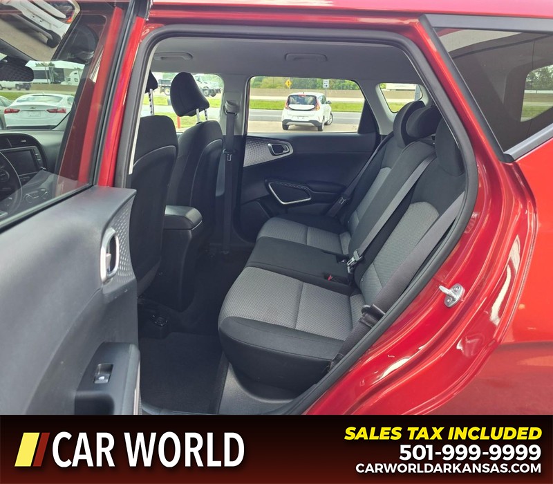 Kia Soul Vehicle Full-screen Gallery Image 10