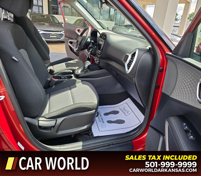 Kia Soul Vehicle Full-screen Gallery Image 11