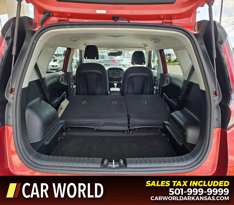 Kia Soul Vehicle Full-screen Gallery Image 14